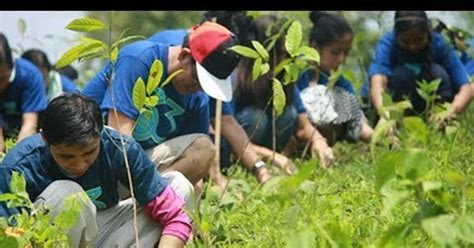Pangangala­ga Ng Kalikasan: Pagpapakit­a Ng Kabayaniha­n.
